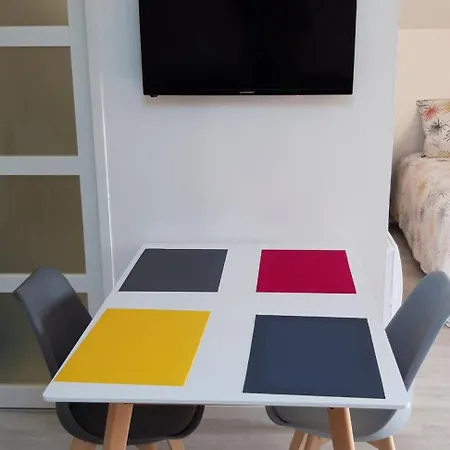 De Charme Entierement Renove