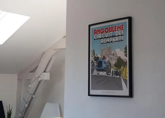 De Charme Entierement Renove * Linars