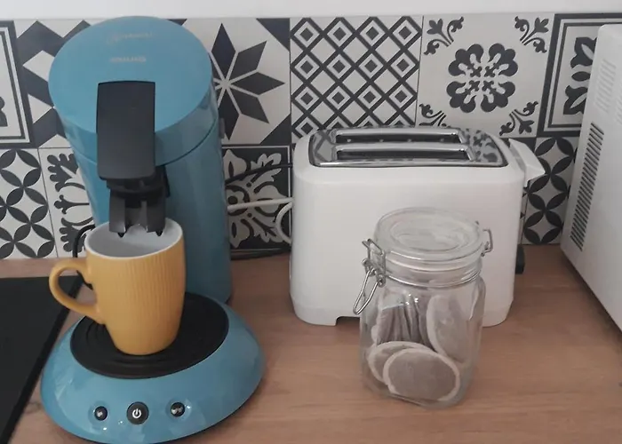 De Charme Entierement Renove *